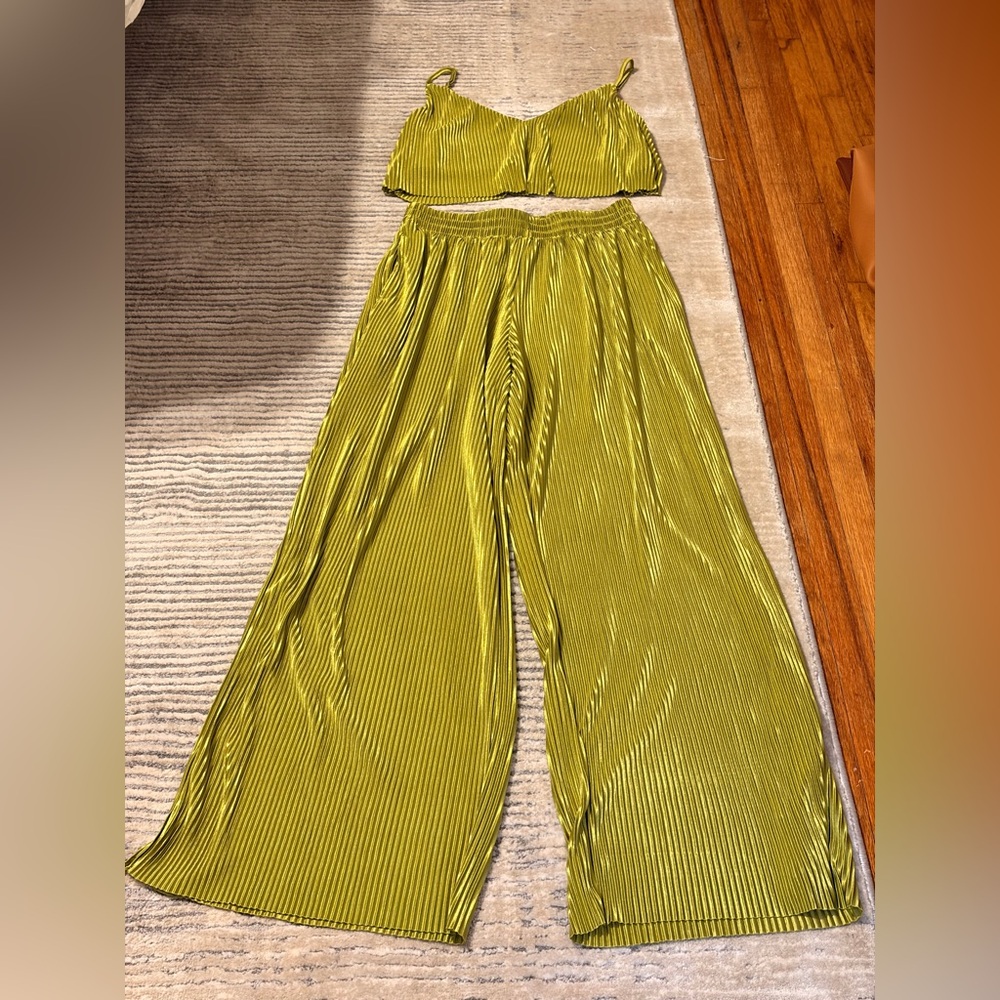 Happily Grey Pleated Green Two-Piece Set